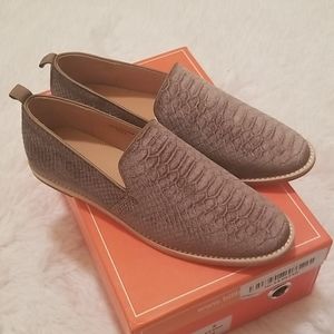 🦋ANTHROPOLOGIE Bill Blass Sutton Velvet Loafers